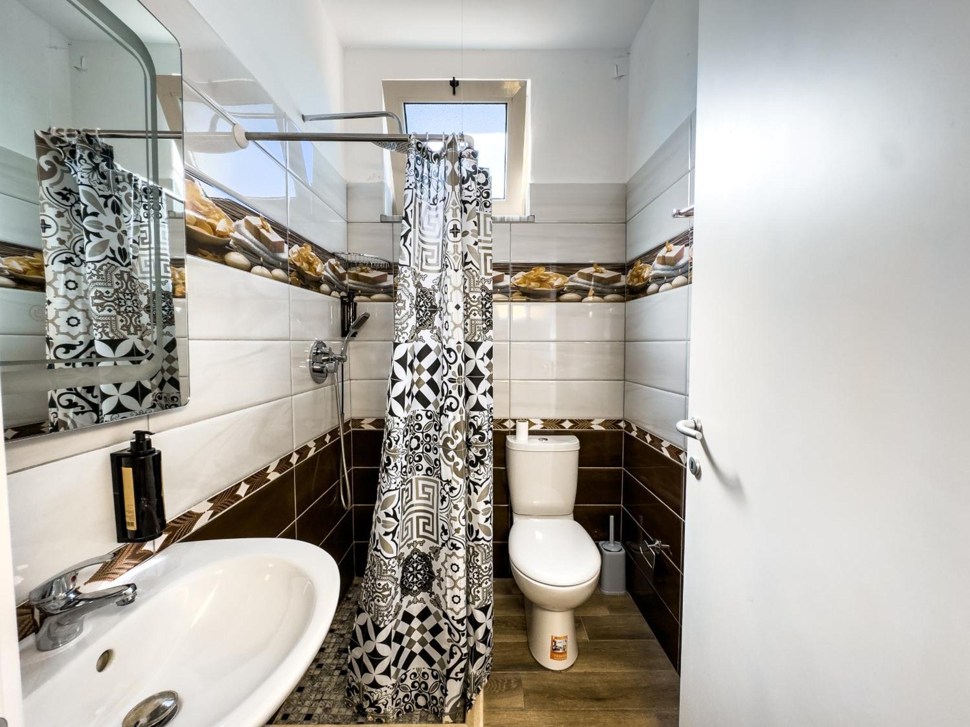 Shkodra Budget Hotel Oda fotoğraf