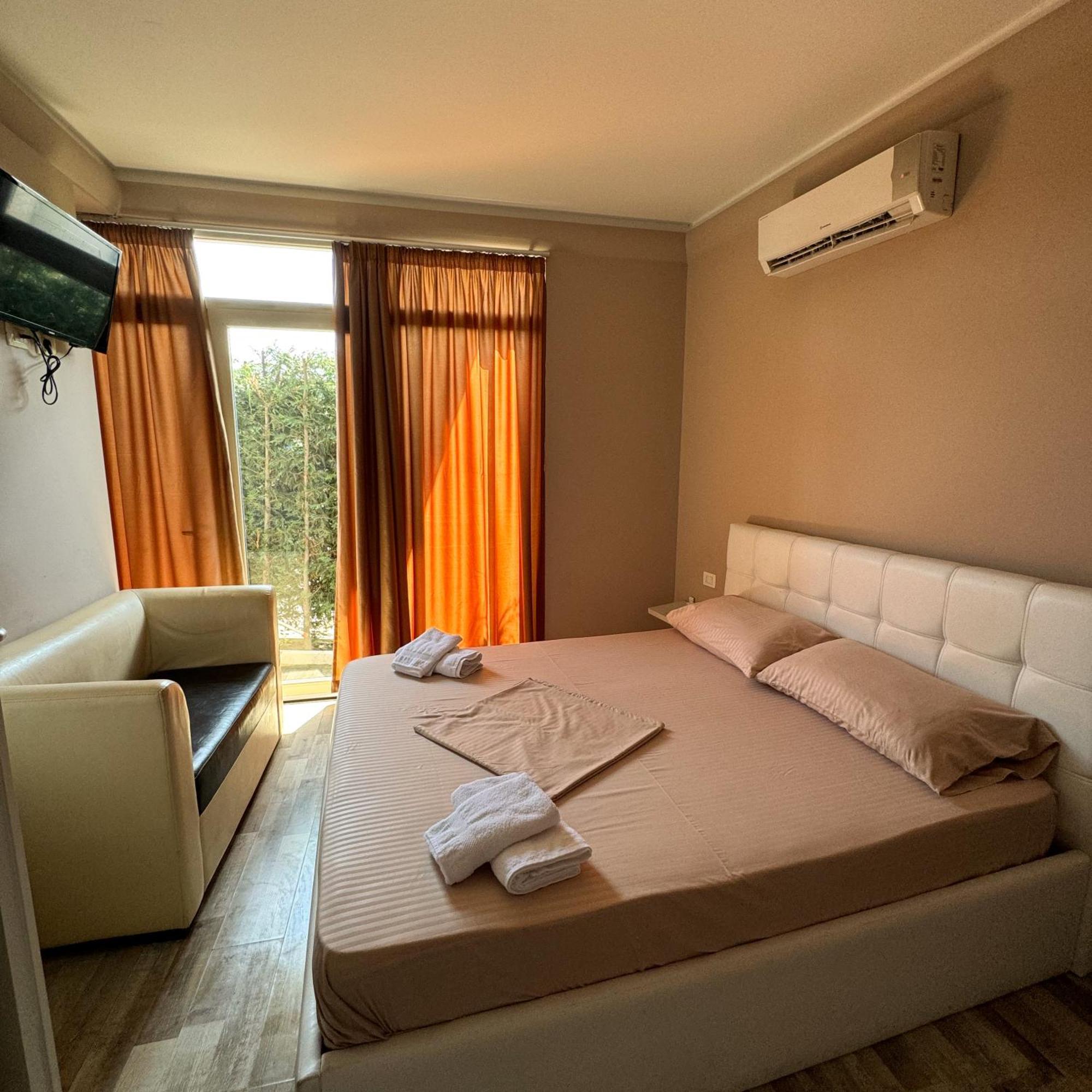 Shkodra Budget Hotel Dış mekan fotoğraf