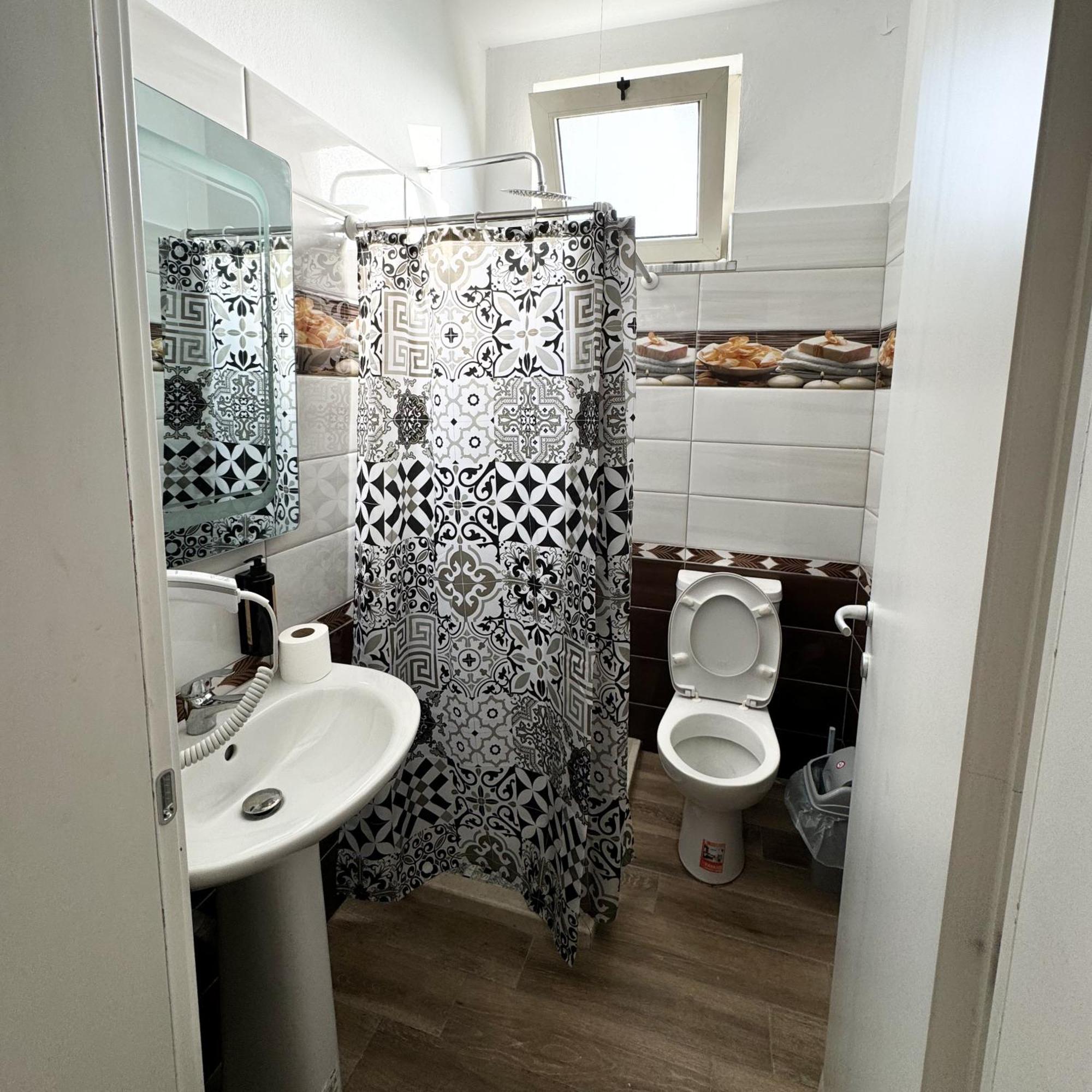 Shkodra Budget Hotel Dış mekan fotoğraf